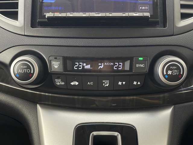ホンダ ＣＲ－Ｖ 24G 秋田県 2013(平25)年 6.7万km プレミアムスパークルブラックパール 4WD/社外メモリナビ/　（CD/DVD/Bluetooth/TV）/パドルシフト/クルーズコントロール/革巻きハンドル/ETC/横滑り防止装置/電動格納ミラー/プッシュスタート/純正フロアマット/純正アルミホイール/HIDヘッドライト/フォグランプ/オートライト/スマートキー/スペアキー/社外エンジンスターター