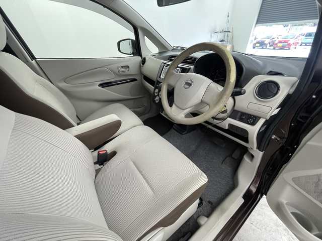日産 デイズ J 大分県 2016(平28)年 8.8万km モカブラウンP 社外オーディオ/(AM/FM/CD/MD)/キーレスキー/電格ミラー/ヘッドライトレベライザー