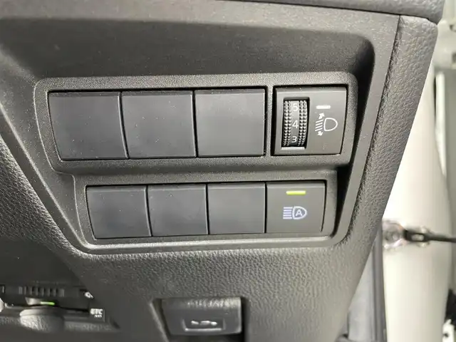 トヨタ ヤリス X 大分県 2020(令2)年 8万km スーパーホワイトⅡ ディスプレイオーディオ/Bluetooth/AM/FM/Apple Car Play/Android　Auto/バックガイドモニター/ETC/トヨタセーフティーセンス/プリクラッシュセーフティ/レーントレーシングアシスト/オートマチックハイビーム/オートリトラクタブルミラー