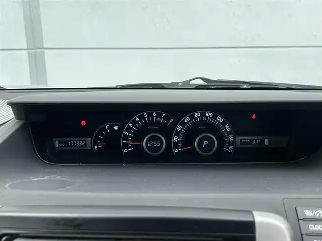 トヨタ ヴォクシー X Lエディション 千葉県 2007(平19)年 17.8万km シルバーM ユーザー買取車両/社外ナビ/・ワンセグ/CD/ETC/片側パワースライドドア/キーレスエントリー/純正AW/純正フロアマット/サイドバイザー
