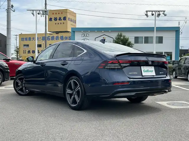 ホンダ アコード e:HEV 愛媛県 2024(令6)年 1.7万km 紺 メーカーオプション純正ナビ/BT/AM・FM/フルセグTV/Android Auto/Apple CarPlay/ワイヤレス充電/Honda SENSING 360/前後ドライブレコーダー/ビルトインETC2.0/全席シートヒーター/D+N席パワーシート/シートメモリー/BOSEプレミアムサウンド