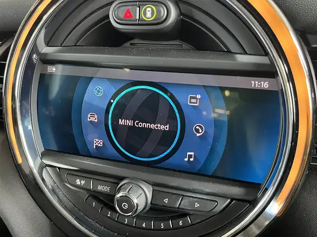 ＭＩＮＩ ミニ クーパー D 山形県 2021(令3)年 3.3万km MINI Yoursエニグマティックブラック インテリジェントセーフティ/ワンオーナー/コーナーセンサー/純正ナビ/LEDヘッドライト/ヘッドアップディスプレイ/ETC/スピードリミッター/アンビエントライト