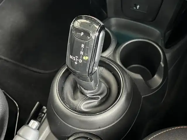 ＭＩＮＩ ミニ クーパー D 山形県 2021(令3)年 3.3万km MINI Yoursエニグマティックブラック インテリジェントセーフティ/ワンオーナー/コーナーセンサー/純正ナビ/LEDヘッドライト/ヘッドアップディスプレイ/ETC/スピードリミッター/アンビエントライト