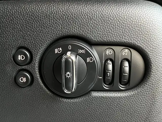 ＭＩＮＩ ミニ クーパー D 山形県 2021(令3)年 3.3万km MINI Yoursエニグマティックブラック インテリジェントセーフティ/ワンオーナー/コーナーセンサー/純正ナビ/LEDヘッドライト/ヘッドアップディスプレイ/ETC/スピードリミッター/アンビエントライト