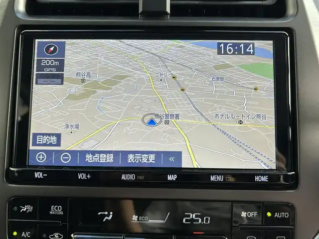 トヨタ プリウス ＰＨＶ S GRスポーツ 埼玉県 2018(平30)年 8.4万km ホワイトパールクリスタルシャイン ETC /純正ナビ /バックカメラ /車高調/充電プラグ有　/ステアリングスイッチ　/プッシュスタート　/クルコン追従　/TRC /オートライト /オートハイビーム　/ドアバイザー　/純正フロアマット　/シートヒーター(D/N)　/イモビライザー　/プリクラッシュ/LEDライト /社外サスペンション/シフトノブ変更