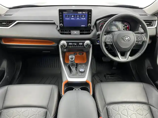 トヨタ ＲＡＶ４ アドベンチャー 富山県 2021(令3)年 4.8万km アティチュードブラックマイカ ワンオーナー/4WD/メーカー9インチディスプレイオーディオ(AM/FM/BT)/マーカー付きフロントグリル/バックカメラ/衝突軽減システム/ブラインドスポットモニター/ロードサインアシスト/リヤクロストラフィックアラート/レーンキープアシスト/レーダークルーズコントロール/コーナーセンサー/盗難防止装置/横滑り防止装置/オートマチックハイビーム/LEDオートライト/ユピテル製ドライブレコーダー　前後/合皮シート/ETC/スマートキー×2/取扱説明書/保証書