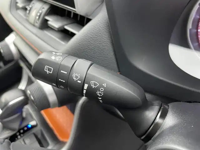 トヨタ ＲＡＶ４ アドベンチャー 富山県 2021(令3)年 4.8万km アティチュードブラックマイカ ワンオーナー/4WD/メーカー9インチディスプレイオーディオ(AM/FM/BT)/マーカー付きフロントグリル/バックカメラ/衝突軽減システム/ブラインドスポットモニター/ロードサインアシスト/リヤクロストラフィックアラート/レーンキープアシスト/レーダークルーズコントロール/コーナーセンサー/盗難防止装置/横滑り防止装置/オートマチックハイビーム/LEDオートライト/ユピテル製ドライブレコーダー　前後/合皮シート/ETC/スマートキー×2/取扱説明書/保証書