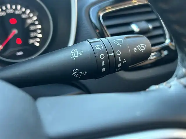 クライスラー・ジープ ジープ コンパス リミテッド 茨城県 2020(令2)年 5.2万km ブリリアントブラッククリスタル Beatsサウンドシステム/純正ナビ BT/FM/AM/APPLE CAR PLAY/アクティブクルーズコントロール/ステアリングスイッチ/パワーシート/シートメモリ/シートヒーター/レザーシート/ブラインドスポットモニター/バックカメラ/パワーバックドア/コーナーセンサー/USBポート/純正フロアマット/純正アルミホイール/LEDオートライト/アイドリングストップ/ETC/スマートキー