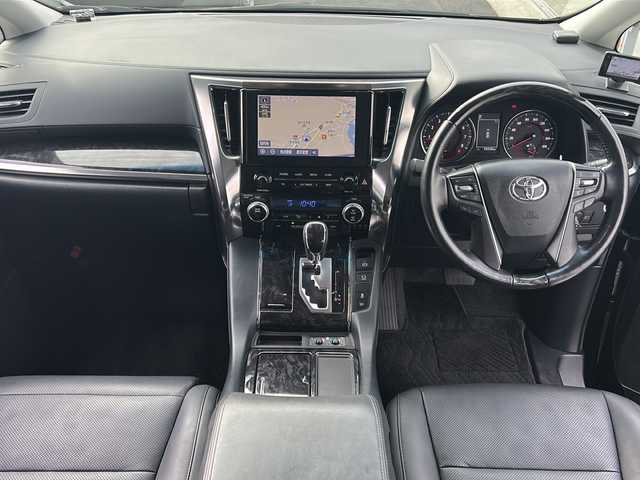 トヨタ アルファード S Cパッケージ 広島県 2020(令2)年 6万km ブラック 禁煙/モデリスタシグネチャーイルミ/セーフティセンス/・プリクラッシュセーフティ/・LTA/LDA/RSA/・先行車発進告知/・オートマチックハイビーム/クリアランスソナー/純正ディスプレイオーディオ/・ナビ機能/Bluetooth/Miracast/HDMI/バックカメラ/純正フリップダウンモニター（V12T-R68C）/3眼LEDヘッドライト/シーケンシャルターンランプ/オートライト/フォグランプ/合皮シート/シートヒーター/シートベンチレーション/パワーシート/メモリシート/ウッドコンビステアリング/ステアリングスイッチ/ステアリングヒーター/パワーバックドア/スマートキー/プッシュスタート/スペアキー/360°ドライブレコーダー（ユピテルZQ-20）/レーダー探知機/ビルトインETC/後席カーテン/純正18インチアルミホイール