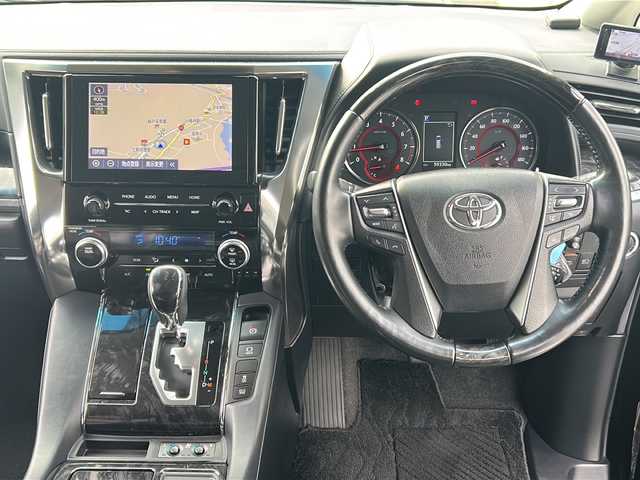 トヨタ アルファード S Cパッケージ 広島県 2020(令2)年 6万km ブラック 禁煙/モデリスタシグネチャーイルミ/セーフティセンス/・プリクラッシュセーフティ/・LTA/LDA/RSA/・先行車発進告知/・オートマチックハイビーム/クリアランスソナー/純正ディスプレイオーディオ/・ナビ機能/Bluetooth/Miracast/HDMI/バックカメラ/純正フリップダウンモニター（V12T-R68C）/3眼LEDヘッドライト/シーケンシャルターンランプ/オートライト/フォグランプ/合皮シート/シートヒーター/シートベンチレーション/パワーシート/メモリシート/ウッドコンビステアリング/ステアリングスイッチ/ステアリングヒーター/パワーバックドア/スマートキー/プッシュスタート/スペアキー/360°ドライブレコーダー（ユピテルZQ-20）/レーダー探知機/ビルトインETC/後席カーテン/純正18インチアルミホイール