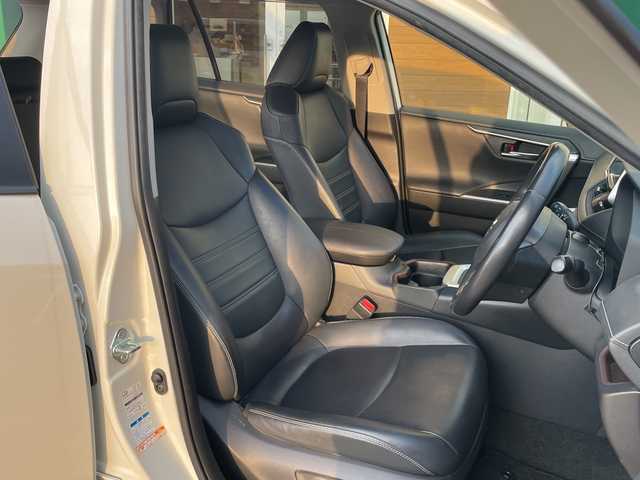 トヨタ ＲＡＶ４ G Zパッケージ 宮崎県 2020(令2)年 6万km ホワイトパールクリスタルシャイン TRDエアロ/パノラマムーンルーフ/純正メモリナビ/(フルセグTV/DVD/CD/Bluetooth）/ローダウン/ドライブレコーダー/電動リアゲート/ETC/デジタルインナーミラー/純正19インチアルミ/BSM