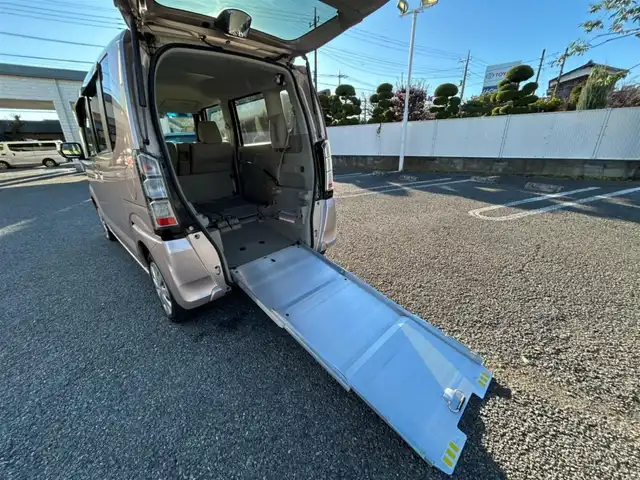 ホンダ Ｎ ＢＯＸ ＋ G Lパッケージ 東京都 2013(平25)年 1.2万km チェリーシェルピンクメタリック ワンオーナー/福祉車両/・車いす仕様車/純正Gathersオーディオ/オートエアコン/ETC/取扱説明書/スペアキー1本