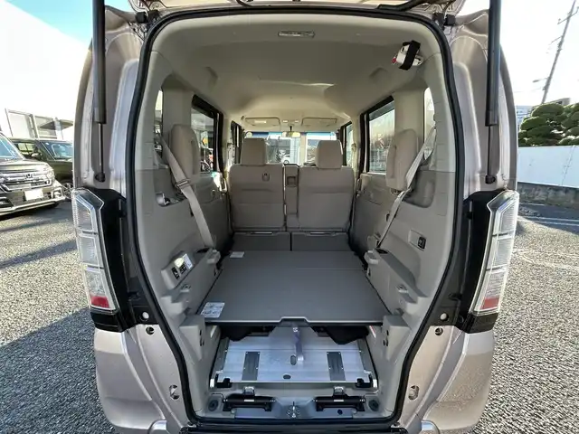 ホンダ Ｎ ＢＯＸ ＋ G Lパッケージ 東京都 2013(平25)年 1.2万km チェリーシェルピンクメタリック ワンオーナー/福祉車両/・車いす仕様車/純正Gathersオーディオ/オートエアコン/ETC/取扱説明書/スペアキー1本