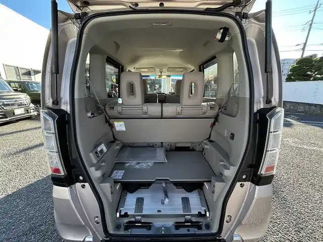 ホンダ Ｎ ＢＯＸ ＋ G Lパッケージ 東京都 2013(平25)年 1.2万km チェリーシェルピンクメタリック ワンオーナー/福祉車両/・車いす仕様車/純正Gathersオーディオ/オートエアコン/ETC/取扱説明書/スペアキー1本