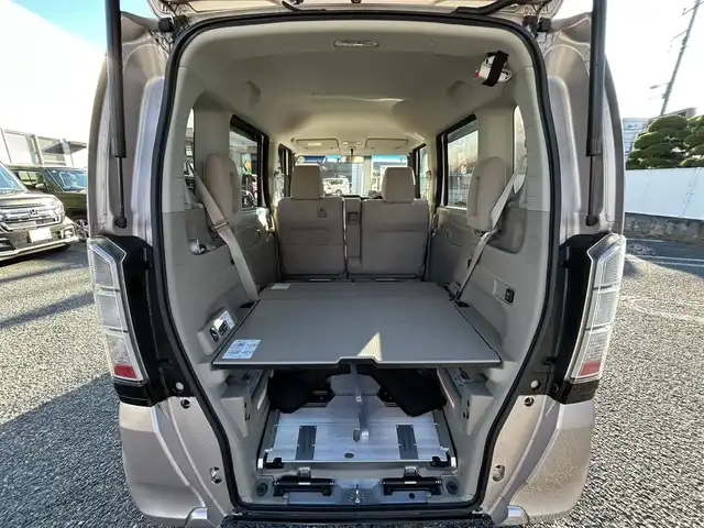 ホンダ Ｎ ＢＯＸ ＋ G Lパッケージ 東京都 2013(平25)年 1.2万km チェリーシェルピンクメタリック ワンオーナー/福祉車両/・車いす仕様車/純正Gathersオーディオ/オートエアコン/ETC/取扱説明書/スペアキー1本