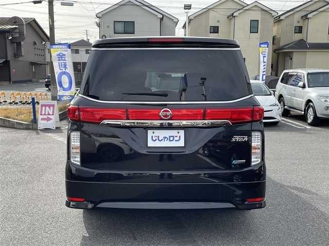 日産 エルグランド