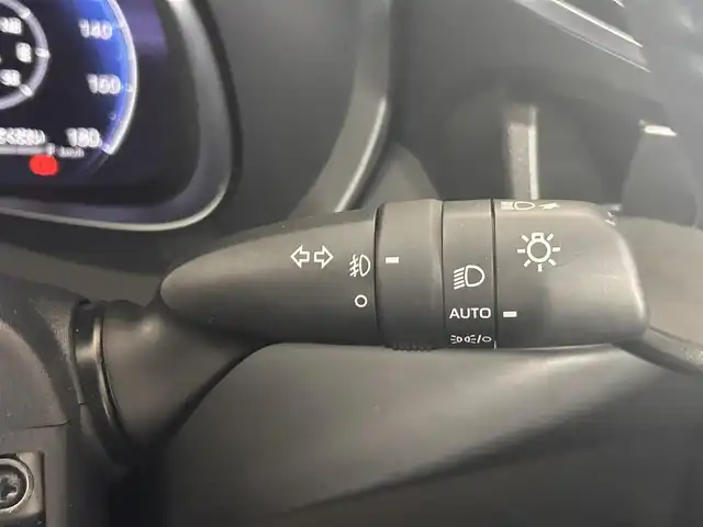 トヨタ ハリアー Z レザーパッケージ 佐賀県 2023(令5)年 0.8万km プレシャスブラックパール トヨタセーフティセンス/純正12.3型ディスプレイオーディオナビTV/JBLサウンドシステム/ビルトイン2.0ETC/純正LEDオートライト/純正LEDフォグ/純正フロアマット/黒本革シート/前席パワーシート/エアシート/シートヒーター/パワーチルトステアリング/ブラインドスポットモニター/オートマチックハイビーム/アダプティブクルーズコントロール/レーンキープアシスト/全周囲カメラ/デュアルオートエアコン/スマートルームミラー/本革巻ハンドル/スマートキー/プッシュエンジンスタート/純正19インチアルミホイール/新車時保証書/取扱説明書