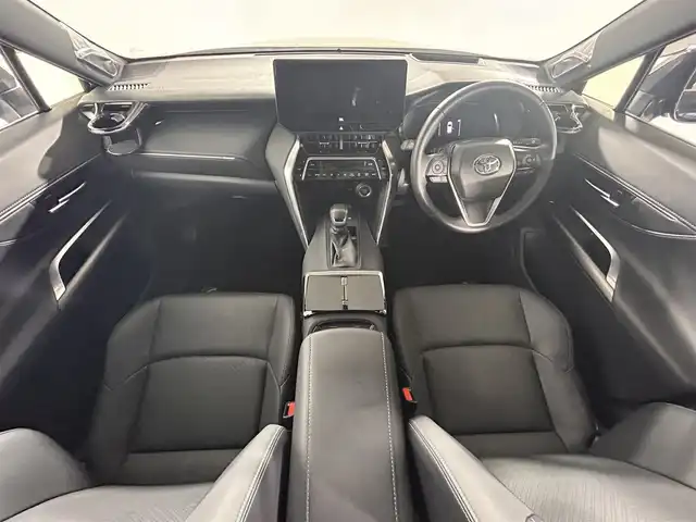 トヨタ ハリアー Z レザーパッケージ 佐賀県 2023(令5)年 0.8万km プレシャスブラックパール トヨタセーフティセンス/純正12.3型ディスプレイオーディオナビTV/JBLサウンドシステム/ビルトイン2.0ETC/純正LEDオートライト/純正LEDフォグ/純正フロアマット/黒本革シート/前席パワーシート/エアシート/シートヒーター/パワーチルトステアリング/ブラインドスポットモニター/オートマチックハイビーム/アダプティブクルーズコントロール/レーンキープアシスト/全周囲カメラ/デュアルオートエアコン/スマートルームミラー/本革巻ハンドル/スマートキー/プッシュエンジンスタート/純正19インチアルミホイール/新車時保証書/取扱説明書