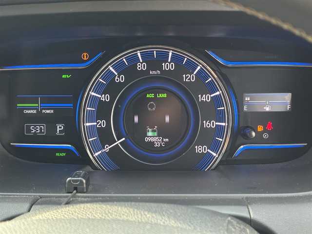 ホンダ オデッセイ ハイブリッド アブソルートセンシングEXパック 熊本県 2016(平28)年 9.9万km クリスタルブラックパール 純正ナビ（VXM-175VFEi）/【フルセグTV/Bluetooth/CD/DVD】/バックカメラ/フリップダウンモニター/両側パワースライドドア/クルーズコントロール/衝突軽減防止装置/レーンキープ/ブラインドスポットモニター/パワーシート/純正18インチAW/純正ドアバイザー/革巻きステアリング/ステアリングスイッチ/オートLEDライト/ウィンカーミラー/ドライブレコーダー/ETC/プッシュスタート/スマートキー/横滑り防止装置/ABS/盗難防止装置/保証書