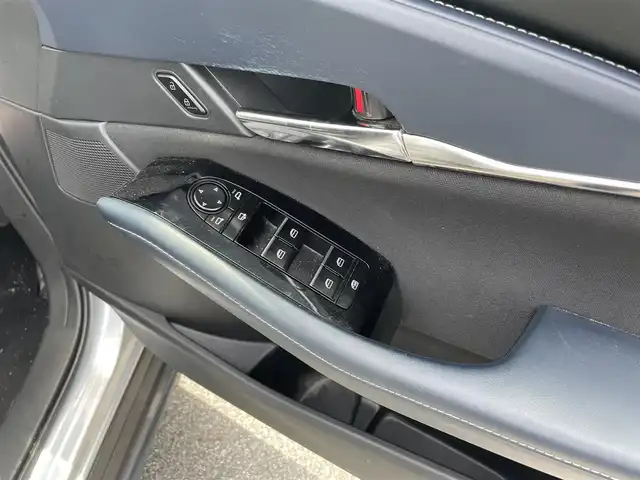 マツダ ＣＸ－３０ 20S プロアクティブツーリングセレ 栃木県 2019(令1)年 4.8万km ソニックシルバーM 純正マツダコネクトナビゲーション/360度ビューモニター/地デジTV/Bluetooth/CD/DVD/スマートブレーキサポート/AT誤発進抑制制御/レーダークルーズコントロール/車線逸脱警報システム/レーンキープアシスト/ブラインドスポットモニタリング/パワーバックドア/アダプティブLEDヘッドランプ/純正18インチアルミホイール/パワーシート【運転席】/シートヒーター【運転席/助手席】/アドバンストキーレスエントリーシステム/保証書/取扱説明書/スペアキー１本