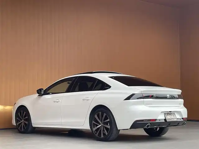 プジョー ５０８ GTライン プレミアムレザーED 愛知県 2020(令2)年 1.8万km パール メモリナビ /バックカメラ /フロントカメラ/フルセグTV /Bluetooth /パノラマサンルーフ /ACC/レーンキープ /LEDヘッドライト /FOCALサウンド /ブラインドスポット /シートヒーター /パワートランク/ドラレコ