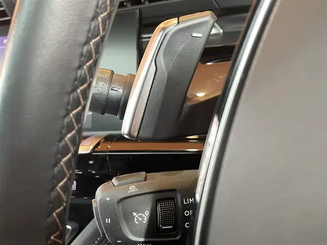 プジョー ５０８ GTライン プレミアムレザーED 愛知県 2020(令2)年 1.8万km パール メモリナビ /バックカメラ /フロントカメラ/フルセグTV /Bluetooth /パノラマサンルーフ /ACC/レーンキープ /LEDヘッドライト /FOCALサウンド /ブラインドスポット /シートヒーター /パワートランク/ドラレコ
