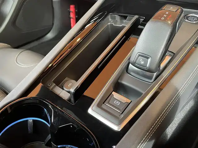 プジョー ５０８ GTライン プレミアムレザーED 愛知県 2020(令2)年 1.8万km パール メモリナビ /バックカメラ /フロントカメラ/フルセグTV /Bluetooth /パノラマサンルーフ /ACC/レーンキープ /LEDヘッドライト /FOCALサウンド /ブラインドスポット /シートヒーター /パワートランク/ドラレコ