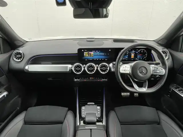 メルセデス・ベンツ Ｍ・ベンツ ＧＬＢ２００ｄ 東京都 2022(令4)年 2.9万km デジタルホワイト アドバンスドＰ　/ＲＳＰ　/ナビゲーションＰ　/ＭＢＵＸ　/３６０°カメラ　/ＨＵＤ　/ＥＴＣ　/フルセグ　/６４色アンビエントライト　/ＬＥＤヘッドライト　/ＡＨＢ　/ダイナミックセレクト　/パワーリアゲート　/ＰＷシート