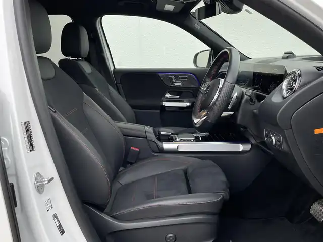 メルセデス・ベンツ Ｍ・ベンツ ＧＬＢ２００ｄ 東京都 2022(令4)年 2.9万km デジタルホワイト アドバンスドＰ　/ＲＳＰ　/ナビゲーションＰ　/ＭＢＵＸ　/３６０°カメラ　/ＨＵＤ　/ＥＴＣ　/フルセグ　/６４色アンビエントライト　/ＬＥＤヘッドライト　/ＡＨＢ　/ダイナミックセレクト　/パワーリアゲート　/ＰＷシート