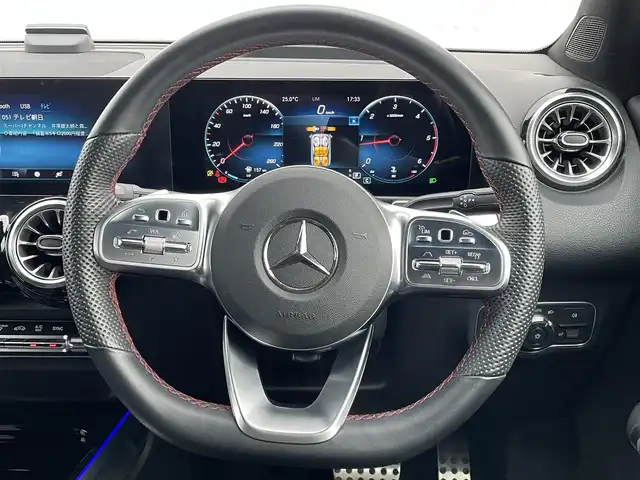 メルセデス・ベンツ Ｍ・ベンツ ＧＬＢ２００ｄ 東京都 2022(令4)年 2.9万km デジタルホワイト アドバンスドＰ　/ＲＳＰ　/ナビゲーションＰ　/ＭＢＵＸ　/３６０°カメラ　/ＨＵＤ　/ＥＴＣ　/フルセグ　/６４色アンビエントライト　/ＬＥＤヘッドライト　/ＡＨＢ　/ダイナミックセレクト　/パワーリアゲート　/ＰＷシート