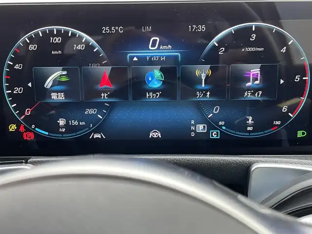 メルセデス・ベンツ Ｍ・ベンツ ＧＬＢ２００ｄ 東京都 2022(令4)年 2.9万km デジタルホワイト アドバンスドＰ　/ＲＳＰ　/ナビゲーションＰ　/ＭＢＵＸ　/３６０°カメラ　/ＨＵＤ　/ＥＴＣ　/フルセグ　/６４色アンビエントライト　/ＬＥＤヘッドライト　/ＡＨＢ　/ダイナミックセレクト　/パワーリアゲート　/ＰＷシート