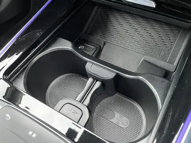 メルセデス・ベンツ Ｍ・ベンツ ＧＬＢ２００ｄ 東京都 2022(令4)年 2.9万km デジタルホワイト アドバンスドＰ　/ＲＳＰ　/ナビゲーションＰ　/ＭＢＵＸ　/３６０°カメラ　/ＨＵＤ　/ＥＴＣ　/フルセグ　/６４色アンビエントライト　/ＬＥＤヘッドライト　/ＡＨＢ　/ダイナミックセレクト　/パワーリアゲート　/ＰＷシート