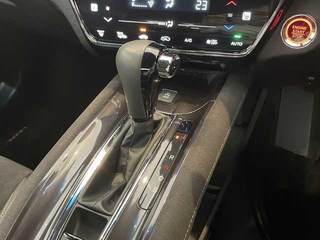ホンダ ヴェゼル RS ホンダセンシング 福井県 2020(令2)年 4.9万km プラチナホワイトパール