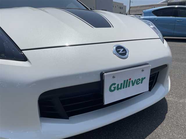 日産 フェアレディ Ｚ ヘリテージエディション 山形県 2019(平31)年 1.4万km ブリリアントホワイトパール 7AT/インテリジェントキー/純正ナビ/　【CD DVD AUX BT】/フルセグTV/バックカメラ/ETC/ステアリングスイッチ/パドルシフト/SNOWモード/純正20インチアルミ/LEDライト/フォグランプ/純正フロアマット/スペアキーあり