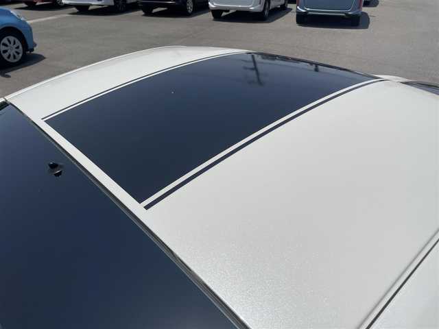 日産 フェアレディ Ｚ ヘリテージエディション 山形県 2019(平31)年 1.4万km ブリリアントホワイトパール 7AT/インテリジェントキー/純正ナビ/　【CD DVD AUX BT】/フルセグTV/バックカメラ/ETC/ステアリングスイッチ/パドルシフト/SNOWモード/純正20インチアルミ/LEDライト/フォグランプ/純正フロアマット/スペアキーあり