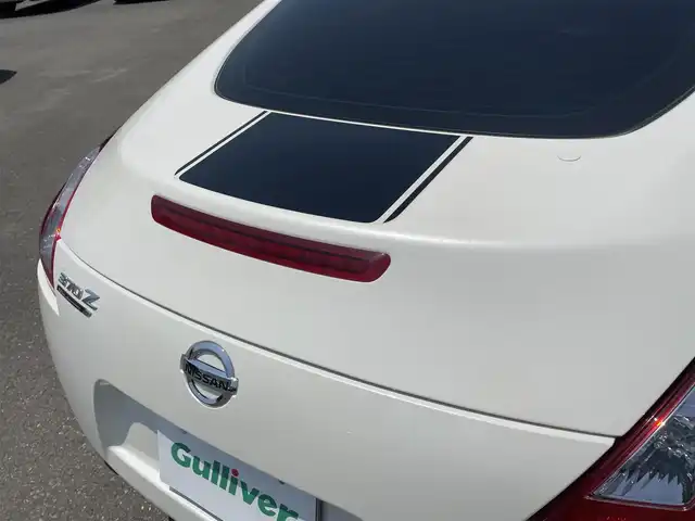 日産 フェアレディ Ｚ ヘリテージエディション 山形県 2019(平31)年 1.4万km ブリリアントホワイトパール 7AT/インテリジェントキー/純正ナビ/　【CD DVD AUX BT】/フルセグTV/バックカメラ/ETC/ステアリングスイッチ/パドルシフト/SNOWモード/純正20インチアルミ/LEDライト/フォグランプ/純正フロアマット/スペアキーあり