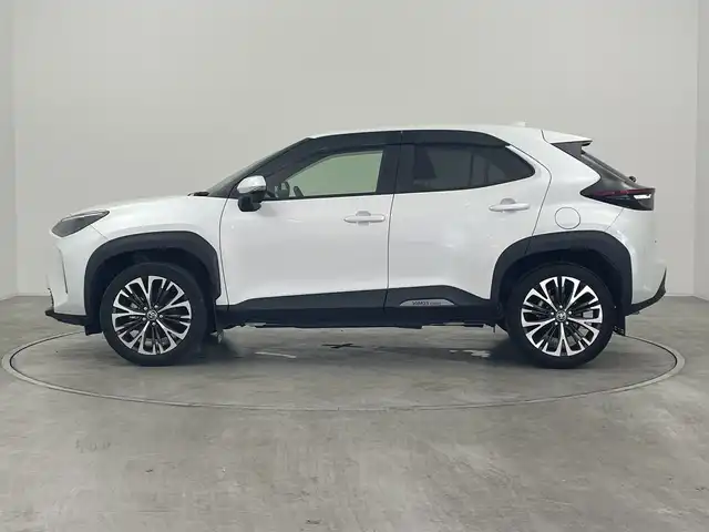 トヨタ ヤリスクロス ハイブリッド Z 群馬県 2023(令5)年 2.9万km プラチナホワイトパールマイカ 純正８型ナビ　バックカメラ　ビルトインＥＴＣ　純正前後ドラレコ　パワーシート　電動パーキングブレーキ　シートヒーター　ダプティブクルーズコントロール　衝突被害軽減ブレーキ　ＬＥＤライト　禁煙車