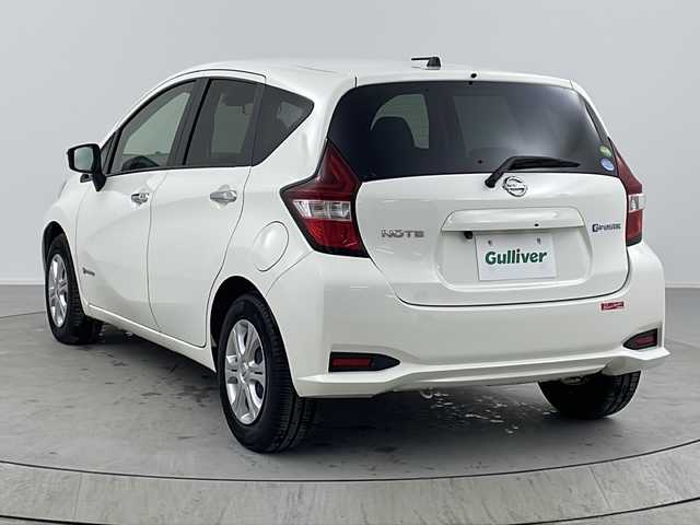 日産 ノート e－パワー X 熊本県 2018(平30)年 6.5万km ホワイト エマ―ジェンシーブレーキ/車線逸脱防止支援システム/社外7インチメモリナビ/バックカメラ/ETC/スマートキー×2/保証書/取扱説明書