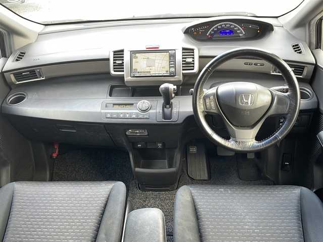ホンダ フリード スパイク G エアロ 福岡県 2010(平22)年 11.8万km プレミアムブラキッシュパール 純正ナビ/（AM/FM/CD/DVD/ワンセグTV）/ビルドインETC/パワースライドドア（左のみ）/オートライト/電格ミラー/純正フロアマット/純正アルミホイール/保証書/取扱説明書/スペアキー×１