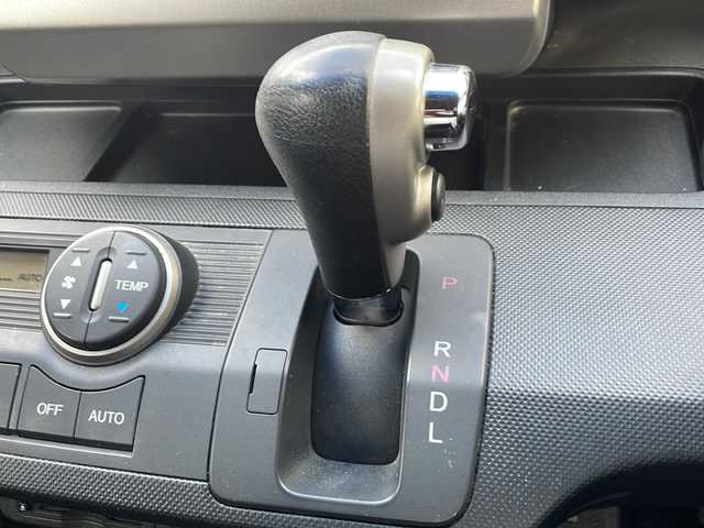 ホンダ フリード スパイク G エアロ 福岡県 2010(平22)年 11.8万km プレミアムブラキッシュパール 純正ナビ/（AM/FM/CD/DVD/ワンセグTV）/ビルドインETC/パワースライドドア（左のみ）/オートライト/電格ミラー/純正フロアマット/純正アルミホイール/保証書/取扱説明書/スペアキー×１