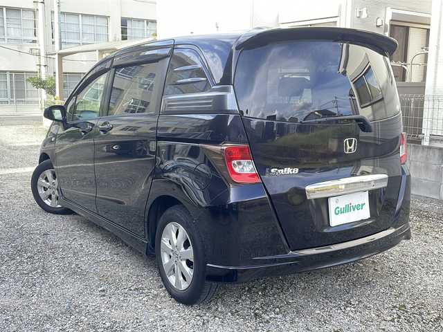 ホンダ フリード スパイク G エアロ 福岡県 2010(平22)年 11.8万km プレミアムブラキッシュパール 純正ナビ/（AM/FM/CD/DVD/ワンセグTV）/ビルドインETC/パワースライドドア（左のみ）/オートライト/電格ミラー/純正フロアマット/純正アルミホイール/保証書/取扱説明書/スペアキー×１