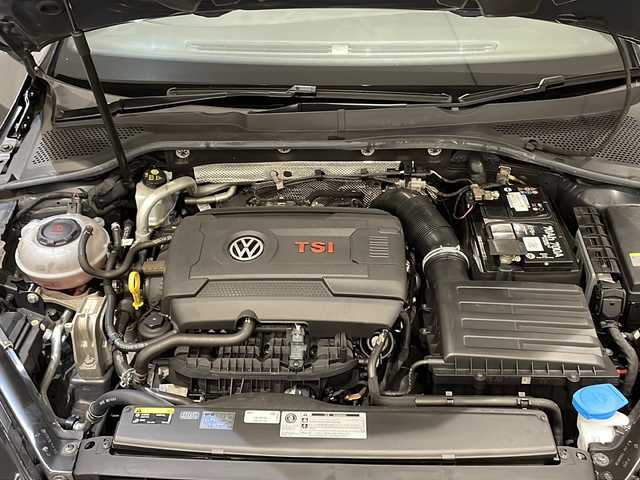 フォルクスワーゲン ゴルフ ＧＴＩ ダイナミック 新潟県 2018(平30)年 2.7万km インジウムグレーメタリッ オールインセーフティ/・アダプティブクルーズコントロール/・レーンキープアシスト/・ブラインドスポットディテクション/・リヤトラフィックアラート/・プロアクティブオキュパントプロテクション/・パークディスタンスコントロール/・リヤビューカメラ/・フロントアシスト/・ESC/ABS/ブレーキアシスト/デジタルメータークラスター/Volkswagen純正インフォテイメントシステム/Discover Pro/・SSDナビゲーションシステム/・DVD/CD/TV/BT/・ETC2.0/オプションサイズ225/40/18/ドライブレコーダー/LEDヘッドライト