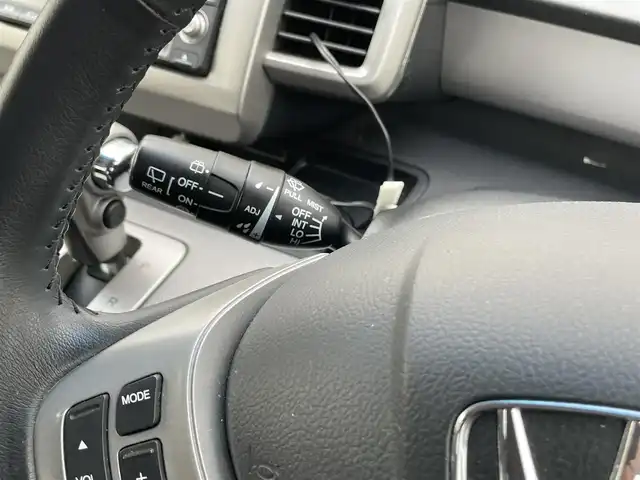 ホンダ フリード ハイブリット ジャストセレクション 長崎県 2012(平24)年 10万km プレミアムホワイトパール (株)IDOMが運営する【じしゃロン長崎店】の自社ローン専用車両になりますこちらは現金またはオートローンご利用時の価格です。自社ローンご希望の方は別途その旨お申付け下さい/ナビ　/バックカメラ　/両側パワースライドドア　/ハーフレザーシート　/クルーズコントロール　/電格ミラー　/ＨＩＤヘッドライト　/フォグランプ　/オートライト　/ＥＴＣ　/スマートキー