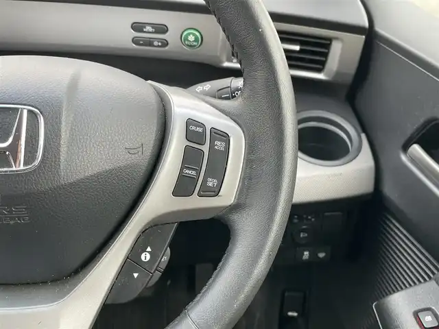 ホンダ フリード ハイブリット ジャストセレクション 長崎県 2012(平24)年 10万km プレミアムホワイトパール (株)IDOMが運営する【じしゃロン長崎店】の自社ローン専用車両になりますこちらは現金またはオートローンご利用時の価格です。自社ローンご希望の方は別途その旨お申付け下さい/ナビ　/バックカメラ　/両側パワースライドドア　/ハーフレザーシート　/クルーズコントロール　/電格ミラー　/ＨＩＤヘッドライト　/フォグランプ　/オートライト　/ＥＴＣ　/スマートキー