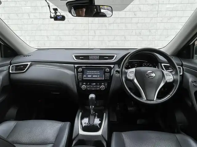 日産 エクストレイル 20X エマージェンシーブレーキ 宮崎県 2014(平26)年 7.9万km ブリリアントホワイトパール 4WD/ワンオーナー/純正MOPナビ/フルセグTV/リモコンオートバックドア/アラウンドビューモニター/ビルトインETC/ドライブレコーダー/クルーズコントロール/コーナーセンサー/フロント/リアソナー/エマージェンシーブレーキ/パーキングアシスト/後方車両検知警報/純正オプLEDオートライト/フロントフォグランプ/革巻きステアリング/防水合皮シート/前席シートヒーター/純正17インチアルミホイール/スマートキー/プッシュエンジンスターター/禁煙車