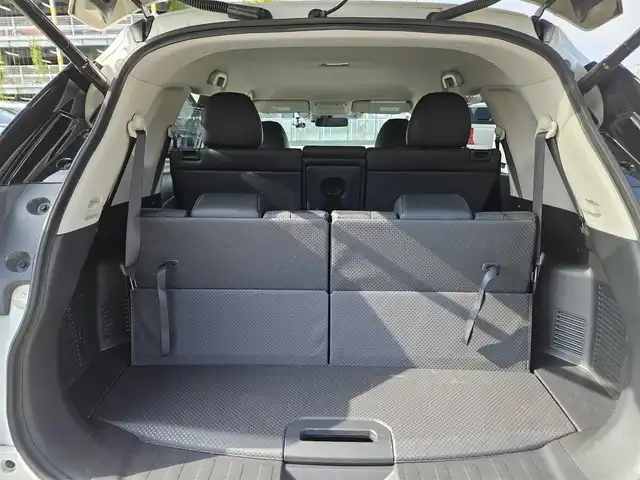 日産 エクストレイル 20X エマージェンシーブレーキ 宮崎県 2014(平26)年 7.9万km ブリリアントホワイトパール 4WD/ワンオーナー/純正MOPナビ/フルセグTV/リモコンオートバックドア/アラウンドビューモニター/ビルトインETC/ドライブレコーダー/クルーズコントロール/コーナーセンサー/フロント/リアソナー/エマージェンシーブレーキ/パーキングアシスト/後方車両検知警報/純正オプLEDオートライト/フロントフォグランプ/革巻きステアリング/防水合皮シート/前席シートヒーター/純正17インチアルミホイール/スマートキー/プッシュエンジンスターター/禁煙車