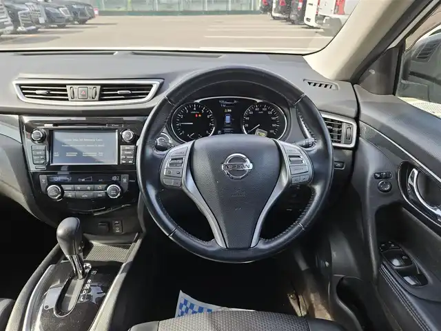 日産 エクストレイル 20X エマージェンシーブレーキ 宮崎県 2014(平26)年 7.9万km ブリリアントホワイトパール 4WD/ワンオーナー/純正MOPナビ/フルセグTV/リモコンオートバックドア/アラウンドビューモニター/ビルトインETC/ドライブレコーダー/クルーズコントロール/コーナーセンサー/フロント/リアソナー/エマージェンシーブレーキ/パーキングアシスト/後方車両検知警報/純正オプLEDオートライト/フロントフォグランプ/革巻きステアリング/防水合皮シート/前席シートヒーター/純正17インチアルミホイール/スマートキー/プッシュエンジンスターター/禁煙車