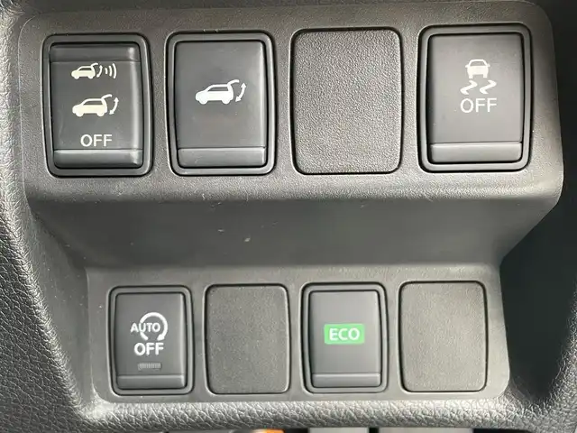 日産 エクストレイル 20X エマージェンシーブレーキ 宮崎県 2014(平26)年 7.9万km ブリリアントホワイトパール 4WD/ワンオーナー/純正MOPナビ/フルセグTV/リモコンオートバックドア/アラウンドビューモニター/ビルトインETC/ドライブレコーダー/クルーズコントロール/コーナーセンサー/フロント/リアソナー/エマージェンシーブレーキ/パーキングアシスト/後方車両検知警報/純正オプLEDオートライト/フロントフォグランプ/革巻きステアリング/防水合皮シート/前席シートヒーター/純正17インチアルミホイール/スマートキー/プッシュエンジンスターター/禁煙車