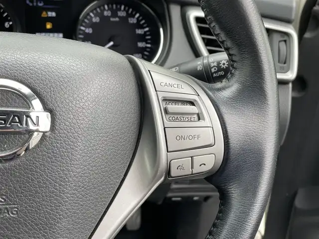 日産 エクストレイル 20X エマージェンシーブレーキ 宮崎県 2014(平26)年 7.9万km ブリリアントホワイトパール 4WD/ワンオーナー/純正MOPナビ/フルセグTV/リモコンオートバックドア/アラウンドビューモニター/ビルトインETC/ドライブレコーダー/クルーズコントロール/コーナーセンサー/フロント/リアソナー/エマージェンシーブレーキ/パーキングアシスト/後方車両検知警報/純正オプLEDオートライト/フロントフォグランプ/革巻きステアリング/防水合皮シート/前席シートヒーター/純正17インチアルミホイール/スマートキー/プッシュエンジンスターター/禁煙車