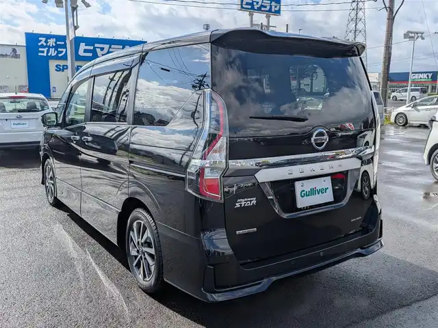 日産 セレナ ハイウェイスター V 福井県 2022(令4)年 6.1万km ダイヤモンドブラック 純正10インチナビ/AM/FM/フルセグ/BT/CD/DVD/全方位カメラ/両側パワースライドドア/11インチフリップダウンモニター/プロパイロット/踏み間違い衝突防止アシスト/クリアランスソナー/BSW/クルーズコントロール/前方ドライブレコーダー/セルスターGPSレーダー/ETC/純正フロアマット/純正16インチAW/LEDヘッドライト/スマートキー